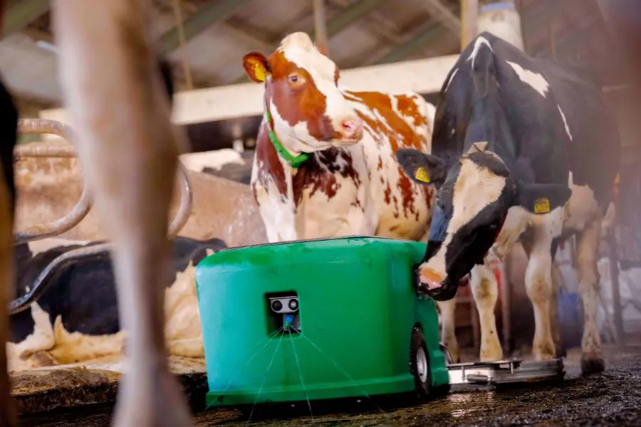 Robotul MOOV Pro 2.0